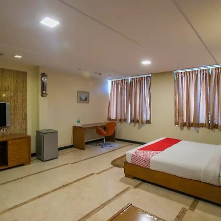 Oyo 27859 Agi Dynasty Suites